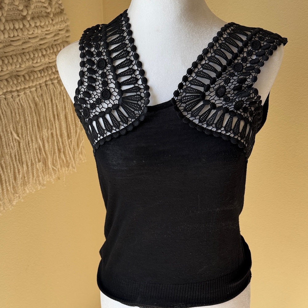 Gucci Elegant Black Lace Shoulder Women's Top size small